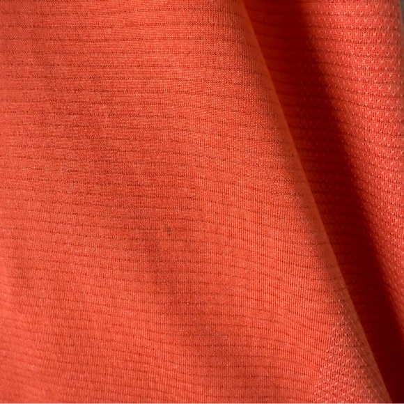 Men's Orange Lululemon Shirt - Picture 6 of 9